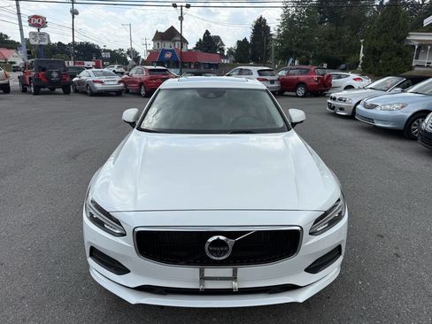 Used 2017 Volvo S90 T6 Momentum w/ Vision Package image 2