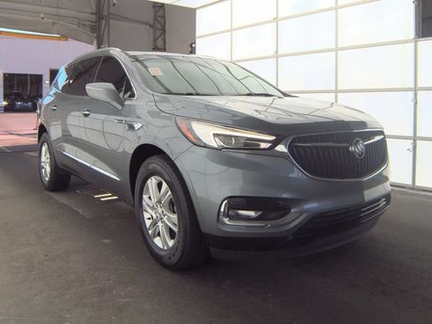 Used 2021 Buick Enclave Essence w/ Sound and Sites Package FWD image 2