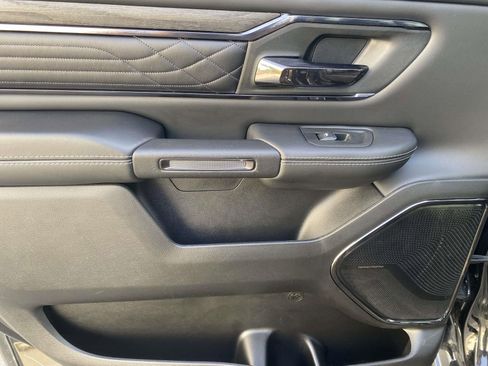 Used 2025 RAM 1500 Limited AWD/4WD image 14