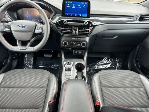 Used 2025 Ford Escape ST-Line image 13