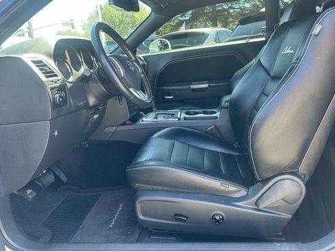 Used 2014 Dodge Challenger R/T RWD image 6