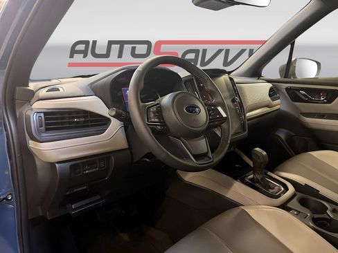 Used 2025 Subaru Forester Limited AWD/4WD image 9
