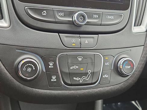 Used 2023 Chevrolet Malibu RS image 24