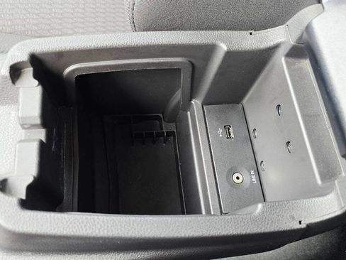 Used 2012 Ford Focus SEL image 21