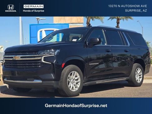 Used 2021 Chevrolet Suburban LT image 1