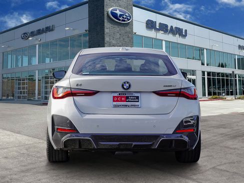 Used 2022 BMW i4 eDrive40 w/ M Sport Package image 5