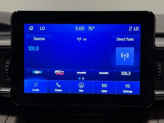 Used 2023 Ford Explorer XLT w/ Equipment Group 202A AWD/4WD image 20