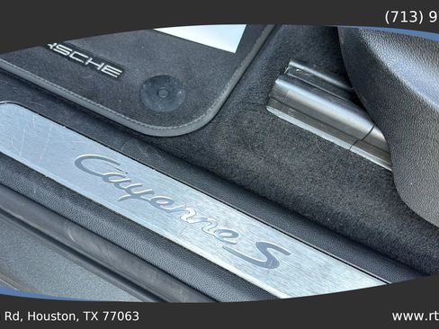 Used 2019 Porsche Cayenne S image 27