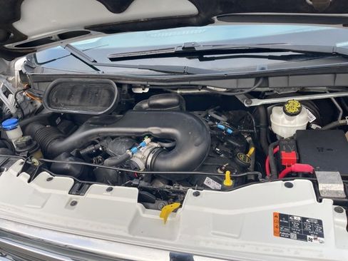 Used 2018 Ford Transit 350 XLT image 33