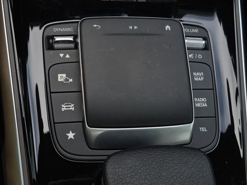 Certified 2022 Mercedes-Benz GLB 250 4MATIC image 32