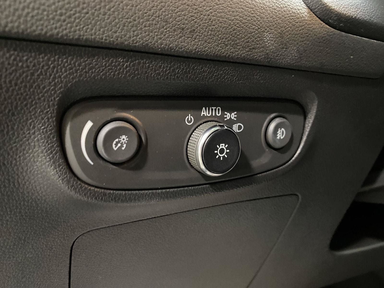 Used 2022 Buick Encore GX Preferred w/ Cold Weather Comfort Package FWD image 20
