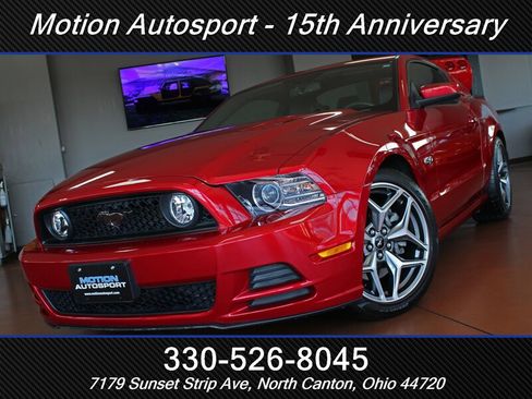 Used 2013 Ford Mustang GT Premium w/ Security Pkg RWD image 49