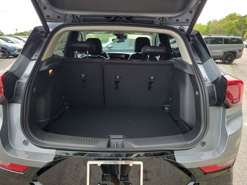 New 2026 Buick Encore GX Sport Touring image 9