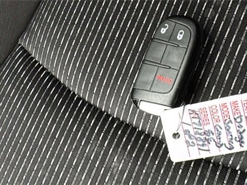 Used 2019 Dodge Journey SE w/ Blacktop Package image 28