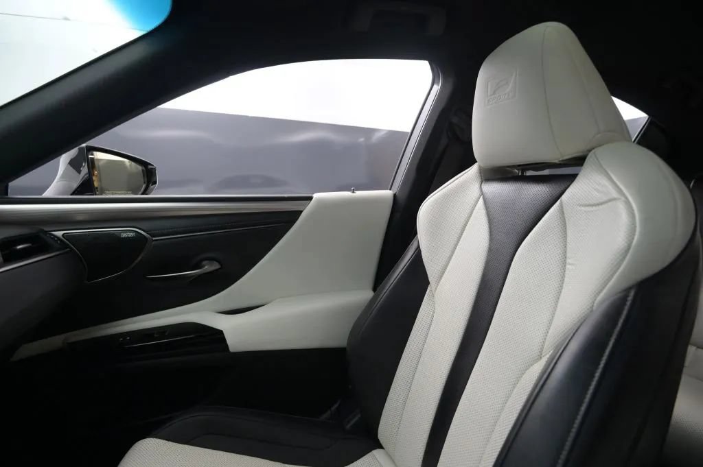 Used 2024 Lexus ES 350 F Sport w/ Accessory Package (Z2) FWD image 28