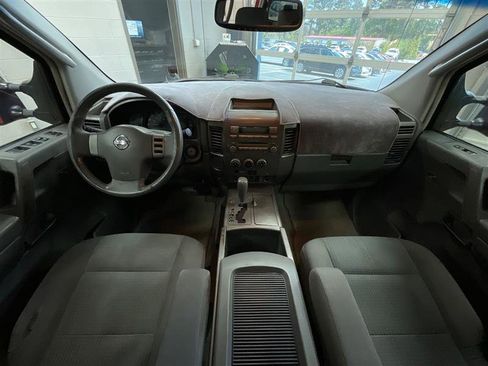 Used 2006 Nissan Titan SE RWD image 19