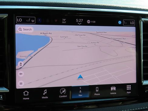Certified 2025 Chrysler Pacifica Limited FWD image 7
