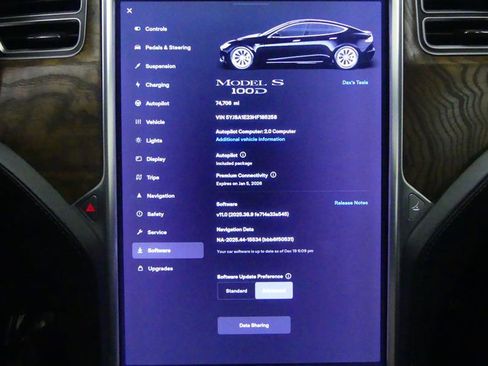 Used 2017 Tesla Model S 60D image 8