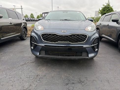 Used 2022 Kia Sportage LX FWD image 2
