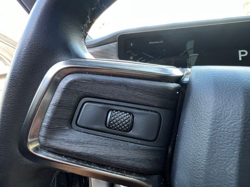 Used 2023 Rivian R1S Adventure AWD/4WD image 9
