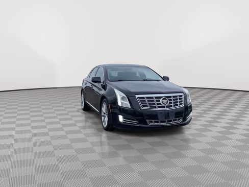 Used 2013 Cadillac XTS Premium image 3