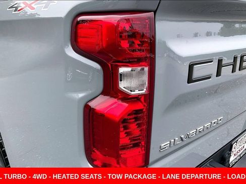 Used 2024 Chevrolet Silverado 1500 LT AWD/4WD image 23