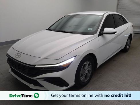 Used 2025 Hyundai Elantra SE FWD image 1
