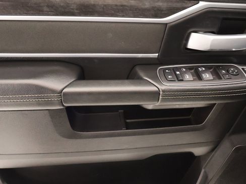 Used 2024 RAM 2500 Big Horn w/ Night Edition image 15