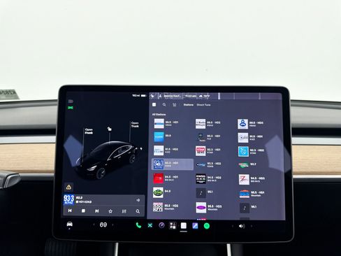 Used 2020 Tesla Model 3 Standard Range Plus RWD image 23