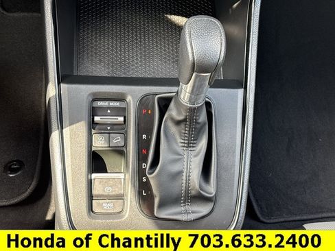 Used 2024 Honda CR-V EX image 11