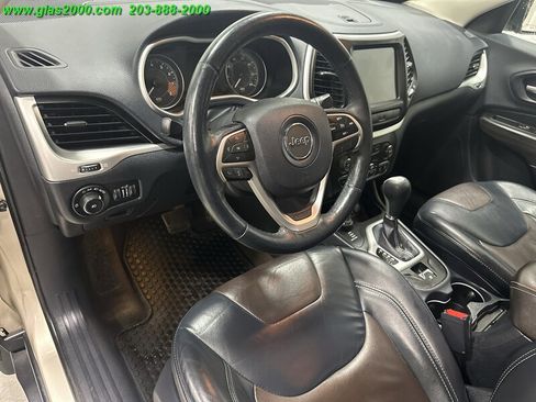 Used 2014 Jeep Cherokee Limited AWD/4WD image 3