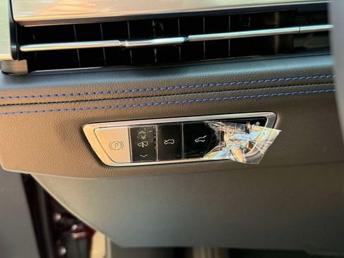 New 2025 Cadillac Escalade IQ Luxury 1 AWD/4WD image 17