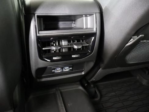 Used 2025 Jeep Grand Cherokee Laredo X RWD image 17