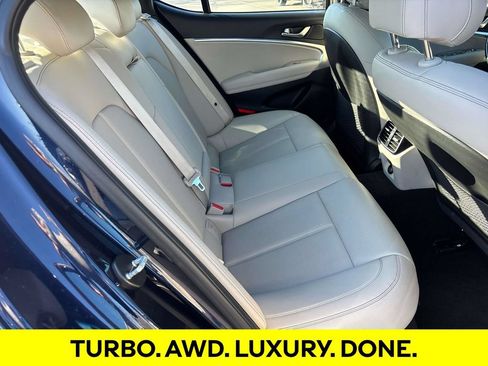 Used 2023 Genesis G70 2.0T AWD/4WD image 12