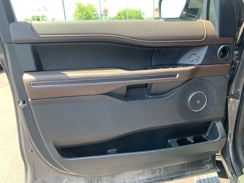Used 2020 Ford Expedition Max King Ranch w/ Cargo Package AWD/4WD image 40