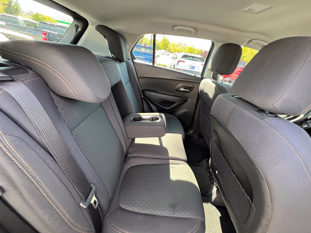 Used 2017 Chevrolet Trax LS FWD image 23