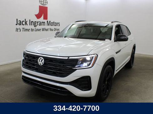 New 2026 Volkswagen Atlas Cross Sport SEL R-Line AWD/4WD image 1