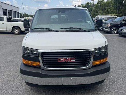 Used 2025 GMC Savana 3500 LT w/ LT Preferred Equipment Group RWD image 2