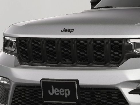 New 2025 Jeep Grand Cherokee Limited w/ Black Appearance Package image 12
