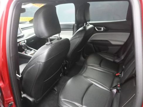 Used 2025 Jeep Compass Limited AWD/4WD image 38