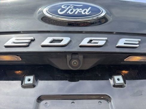 Used 2024 Ford Edge SEL w/ Convenience Package AWD/4WD image 10