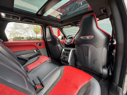 Used 2022 Land Rover Range Rover Sport SVR image 19