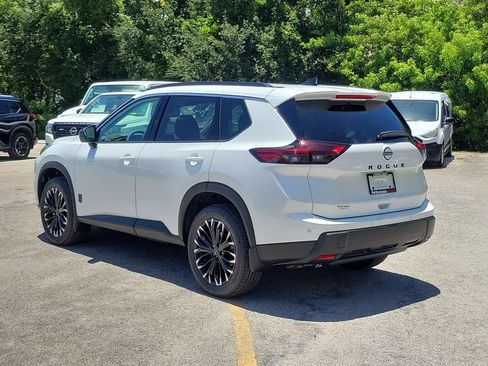 New 2026 Nissan Rogue Dark Armor FWD image 5