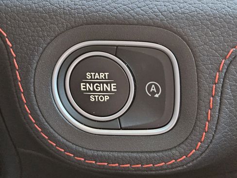 Certified 2025 Mercedes-Benz GLE 53 AMG 4MATIC image 21