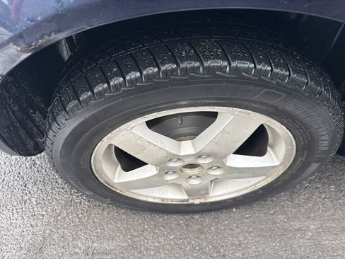 Used 2009 Pontiac G5 w/ Sun And Sound Package image 4