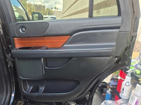 Used 2024 Lincoln Navigator Reserve AWD/4WD image 35