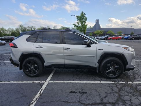Used 2020 Toyota RAV4 XSE w/ XSE Grade Weather Package AWD/4WD image 22