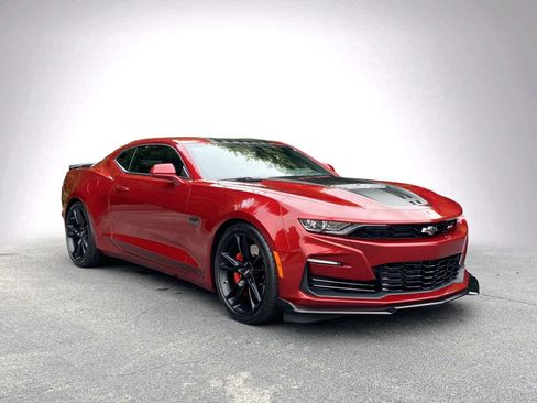 Used 2024 Chevrolet Camaro SS RWD image 2