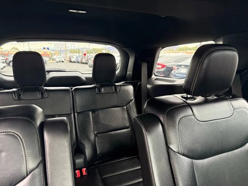 Used 2020 Ford Explorer ST image 27