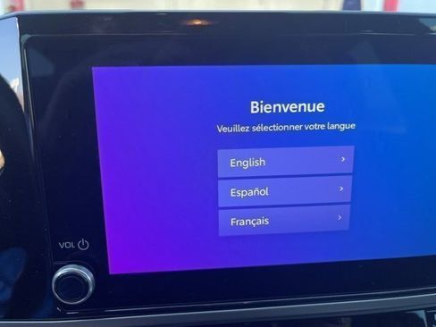 Used 2025 Toyota Camry SE image 14